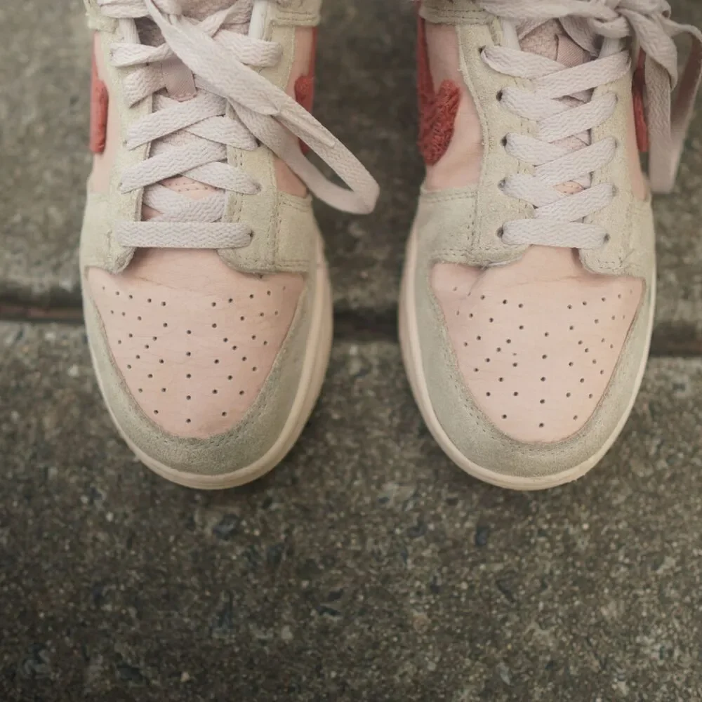 Nike Dunk Low SE Terry Swoosh Teddy Bear Shimmer Mars Stone DZ4706-200 W Size 7